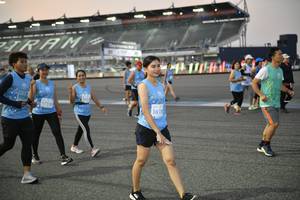 BIB: 5320, 51910, 52812
                            <button type="button" onclick="openModal(10465214)" class="btn btn-primary btn-sm float-right btn-popup" data-toggle="modal" data-target=".modal-high-quality">
                        <i class="fas fa-shopping-cart"></i> Add to Cart
                    </button>
                                            <button type="button" onclick="isThisMe(10465214, true)" class="btn btn-success btn-sm float-right btn-popup btn-isme hidden" data-toggle="tooltip" data-placement="bottom" title="นี่คือรูปของคุณใช่ไหม คลิกที่นี่เพื่อเอาเข้าอัลบั้ม">
                        <i class="fas fa-plus"></i> Add to album
                    </button>
                    <button type="button" onclick="isThisMe(10465214, false)" class="btn btn-warning btn-sm float-right btn-popup btn-isnotme hidden">
                        <i class="fas fa-ban"></i> Remove from album
                    </button>